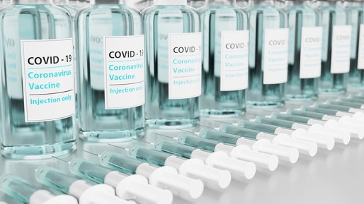 România a început să vândă vaccin COVID și caută să scape de alte doze