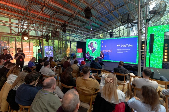 Data Talks 2025: datele utilizate responsabil pot să reconstruiască încrederea la nivel de comunitate