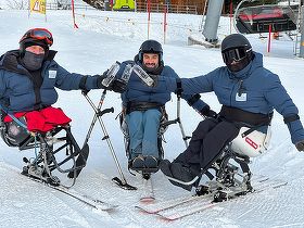 Echipa Caiac SMile a reprezentat România la prima sa competiție internațională de sit-ski cu o echipă completă