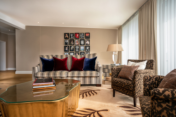 Frații Pavăl, proprietarii Dedeman, amână redeschiderea marelui complex hotelier din Elveția FOTO