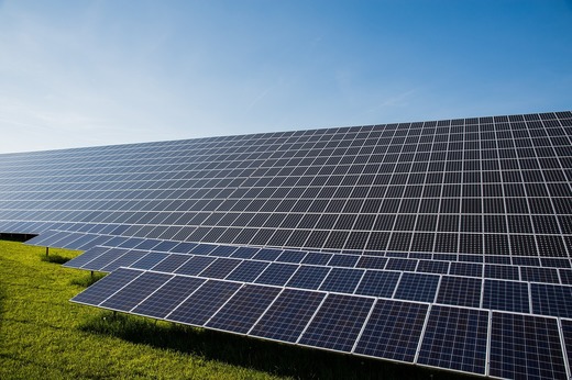 DOCUMENT&VIDEO 32.000 hectare de terenuri agricole degradate, înscrise deja oficial pentru a fi concesionate pentru proiecte de energie regenerabilă