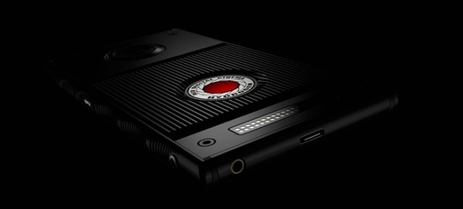 RED anunță primul său smartphone. Costă 1.200 de dolari și are ecran holografic
