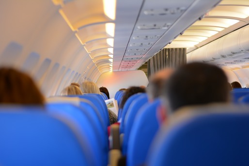 Noi măsuri de securitate: Cei care călătoresc cu avionul în SUA trebuie să scoată alimentele din bagajele de mână înainte de control