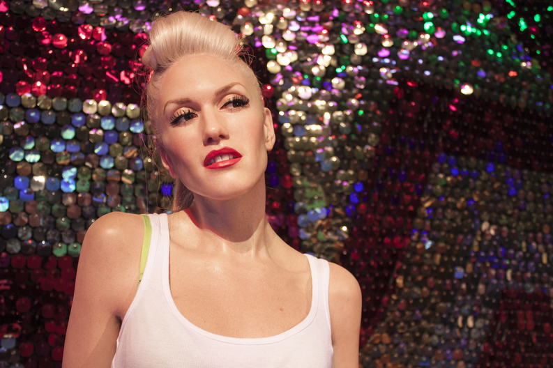 Gwen Stefani a devenit ambasador global al brandului Revlon