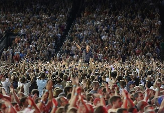 Bruce Springsteen a semnat un acord cu Universal Music, iar compania va administra întreg catalogul artistului