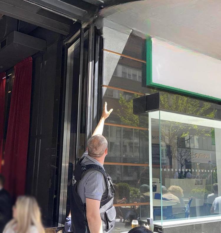 FOTO Ciucu dă jos boxele teraselor și restaurantelor din Centrul Vechi