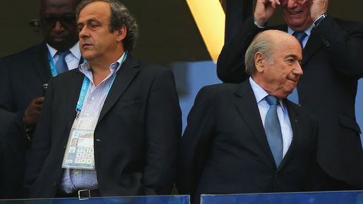 Visul lui Platini de a-l înlocui pe Blatter la președinția FIFA a fost spulberat, după ce ambii au fost suspendați pentru 8 ani