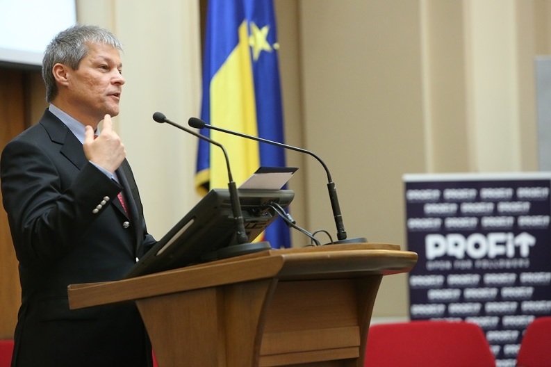 Cioloș: CA-urile companiilor de stat vor fi profesionalizate, pentru a nu mai fi sinecuri ale funcționarilor