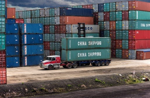 Exporturile Chinei cresc mult peste așteptări în noiembrie