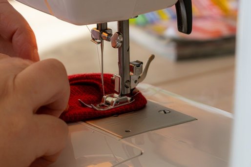 Primele concedieri colective din 2023, în județul Olt. Au fost disponibilizați 307 angajați din industria confecțiilor textile