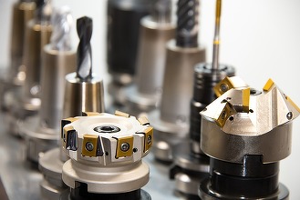 Industria începe anul cu stângul, pe fondul comenzilor reduse. Optimismul managerilor se subțiază GRAFICE