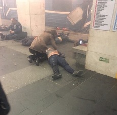 FOTO Explozii puternice la stații de metrou din Sankt Petersburg, cel puțin 10 persoane decedate, mai mulți răniți. Putin: Iau în calcul inclusiv terorismul