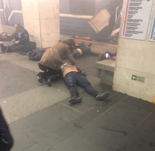 FOTO Explozii puternice la stații de metrou din Sankt Petersburg, cel puțin 10 persoane decedate, mai mulți răniți. Putin: Iau în calcul inclusiv terorismul 