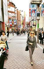 FOTO Firea, aflată în Tokyo, s-a interesat cum reușesc japonezii să controleze traficul rutier. După o plimbare prin oraș