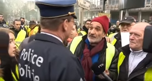 VIDEO Violențe la Bruxelles: Poliția a intervenit cu gaze lacrimogene și tunuri cu apă împotriva manifestației ''vestelor galbene''