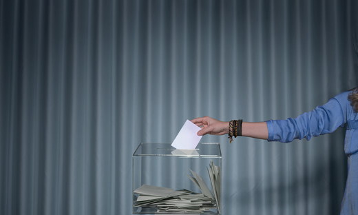 Prezența la urne, ora 11:00 - 10,79% la alegerile europarlamentare și 8,84% la referendum