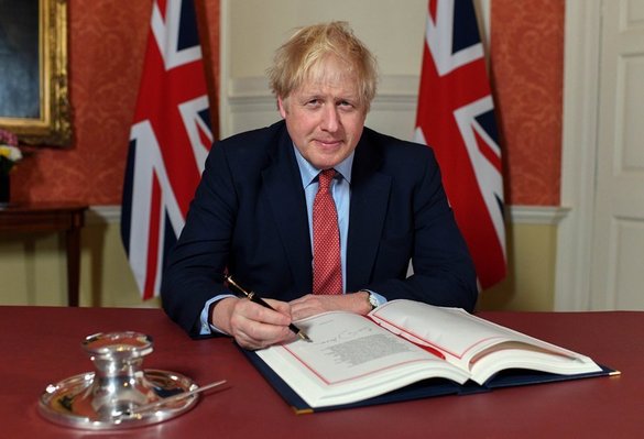 FOTO Moment istoric - Boris Johnson a semnat acordul pentru ieșirea Marii Britanii din UE 