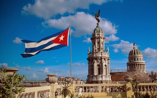 Cuba: Regimul construiește un drapel gigantic din beton în fața ambasadei americane