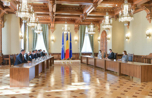 Iohannis a lăudat coaliția PNL-PSD la întâlnirea cu ambasadorii acreditați la București