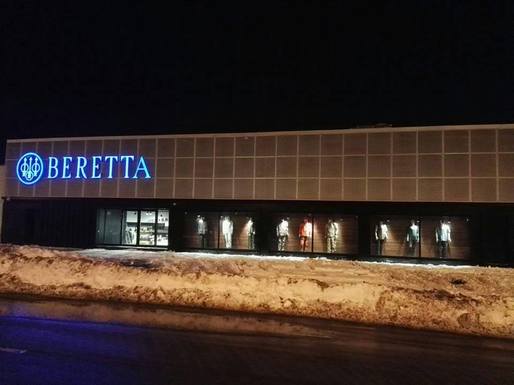 DECIZIE Nu se mai face fabrică nouă de armament Beretta în România