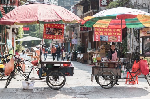 SUA inflamează Beijingul: Chinezii sunt un popor de țărani!