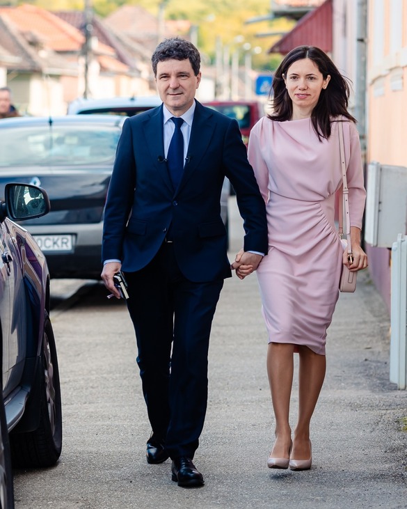 FOTO Nicușor Dan - de la matematician cu doctorat la Sorbona la activist civic, șef de partid, primar al Capitalei și președintele României. A fost la un pas de a intra în politică la finalul anilor '90, când a refuzat oferta lui Emil Constantinescu