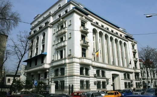 Bolojan, noi probleme din justiție. ÎCCJ vine cu un expert: Guvernul anulează pensia de serviciu și nesocotește grav drepturile. Pensia de serviciu va fi mai mică decât cea pe contributivitate