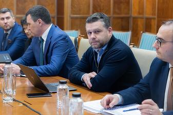 FOTO Ciucu și alți primari s-au dus la Guvern pentru banii pe care îi pot lua de la buget