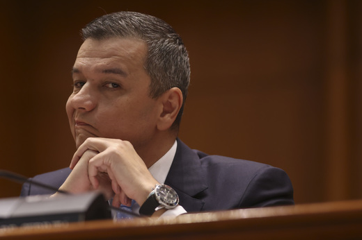 FOTO Grindeanu, acuzații spre Bolojan: Zboruri cu 3 pasageri de la Oradea la Varșovia, subvenționate. La companiile din transporturi, Bruxelles-ul a respins numiri de la PNL