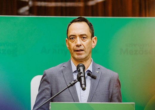 UDMR nu va face parte din Guvernul Vestea. Parlamentarii partidului au decizia de a-l vota sau nu, dar conducerea le recomandă să nu o facă