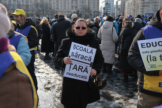 Conflict cu salariile bugetarilor. Toate confederațiile sindicale cer blocarea politică a Legii salarizării. "Pierderea celor 770 de milioane de euro din PNRR nu ar produce o criză bugetară."