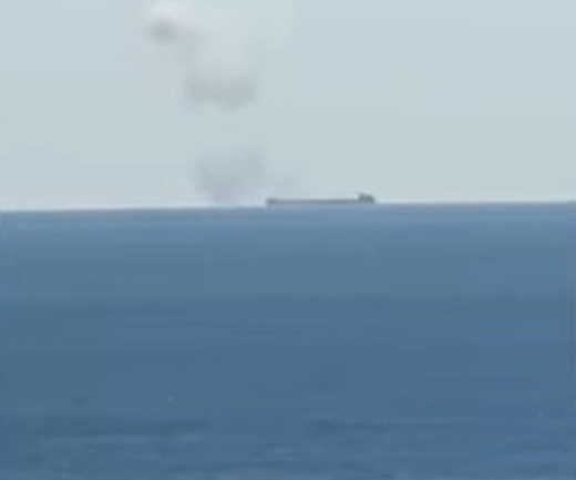 ULTIMA ORĂ VIDEO Navă lovită de dronă lângă platforma OMV Petrom chiar când Nicușor Dan se întâlnea la Cotroceni cu noua șefă OMV