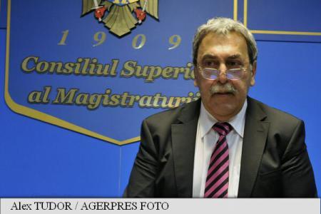 Șeful CSM a terminat Dreptul la 29 de ani, iar anterior a lucrat la Uzina Mecanică Ștei