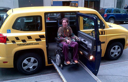 Proiect-pilot în Capitală de transport gratuit cu taxiul al persoanelor cu dizabilități motorii. În 2015, Profit.ro relata că toate firmele de taxi din București au fost obligate să aibă mașini pentru persoanele cu handicap