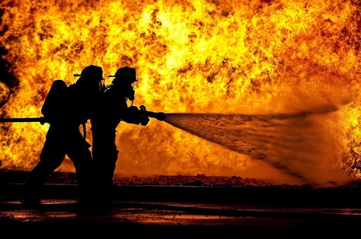 Dosarul privind modul de intervenție a pompierilor la incendiul din Colectiv, retrimis de procurorii militari la Parchetul General 