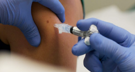 Peste 18.000 de persoane programate pe oră la vaccinarea cu Pfizer