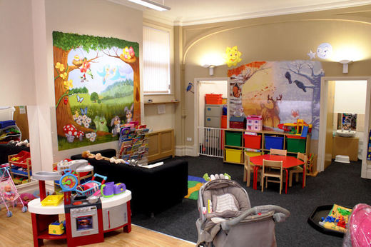 România - pe ultimul loc între țările UE la asigurarea de locuri în creșe. Cum este explicat din Guvern