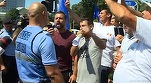 VIDEO Protest la Guvern cu roșii, ardei și vinete