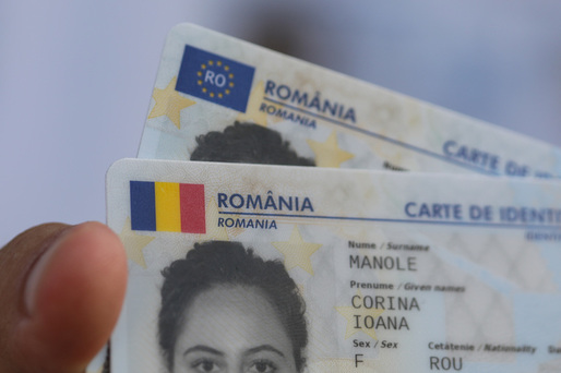 Primele cărți de identitate electronice, eliberate la Cluj-Napoca. Până în 2031, toți românii vor avea astfel de buletine