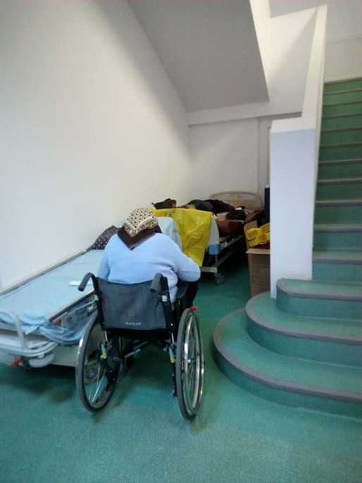 FOTO Paturi amplasate pe holurile Institutului "Marius Nasta" pentru pacienții cu COVID-19
