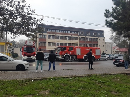 Amenințare cu bombă la Curtea de Apel Constanța și la Judecătoria Medgidia. 400 de persoane au fost evacuate, traficul fiind restricționat