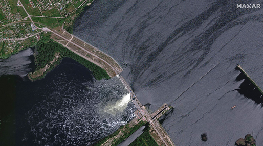 Barajul Kahovka apare avariat cu câteva zile înainte să cedeze, pe imagini satelitare Maxar, dezvăluie CNN. Kievul și Moscova se acuză reciproc. Hersonul va fi evacuat