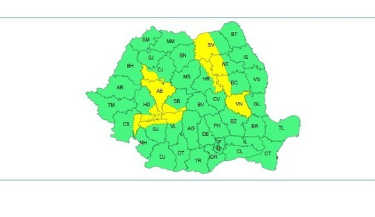 HARTĂ Meteorologii anunță temperaturi de până la 36 de grade în mai multe regiuni