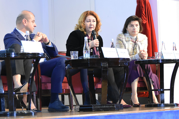 VIDEO Fiecare pacient va avea un cod personal de sănătate, diferit de CNP. Angajații din spitale, la control. A ratat România startul? - Profit Health.forum