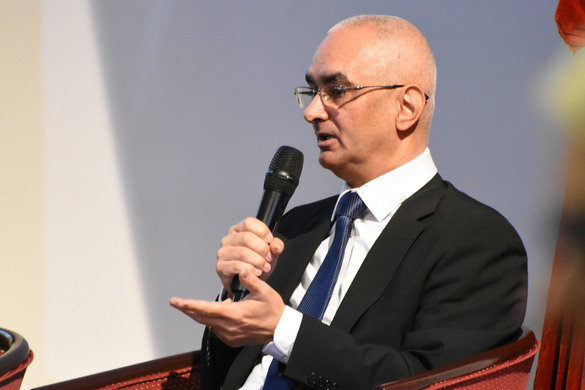 VIDEO Fiecare pacient va avea un cod personal de sănătate, diferit de CNP. Angajații din spitale, la control. A ratat România startul? - Profit Health.forum