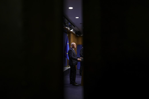 Despăgubirile cerute României de Pfizer pentru vaccinul anti-Covid - Bolojan confirmă informațiile Profit.ro privind livrarea de alte medicamente și scutirea de penalități. Miniștrii se duc în SUA pentru negocieri oficiale