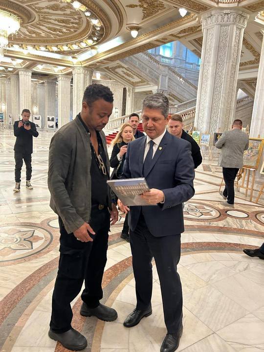 FOTO Cuba Gooding Jr, la Senatul României