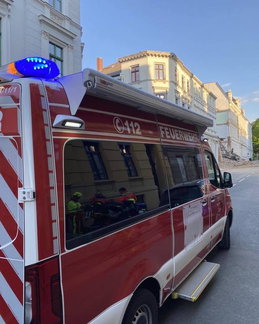 Două turiste din România, dispărute în urma prăbușirii unui bloc de locuințe în estul Germaniei