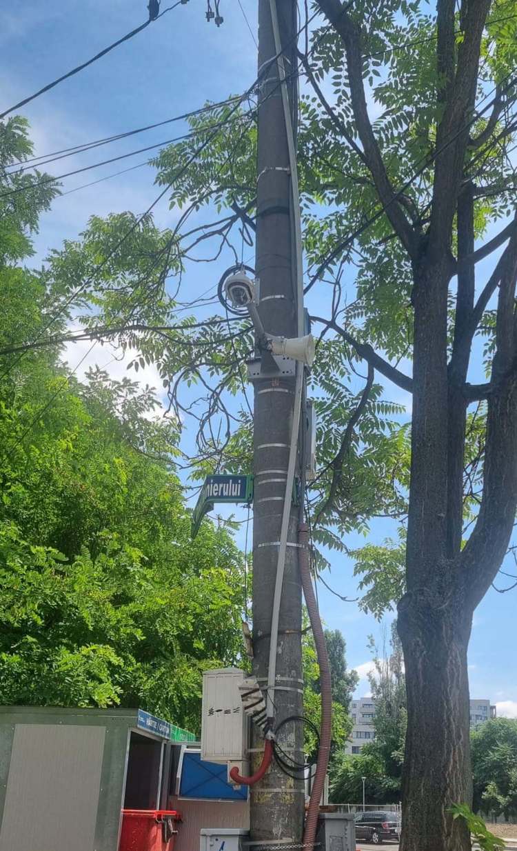 FOTO LISTA Big Brother la un alt nivel în București. Poliția Locală din Sectorul 6 a instalat camere video și boxe în diverse locuri și emite mesaje în timp real la încălcarea regulilor