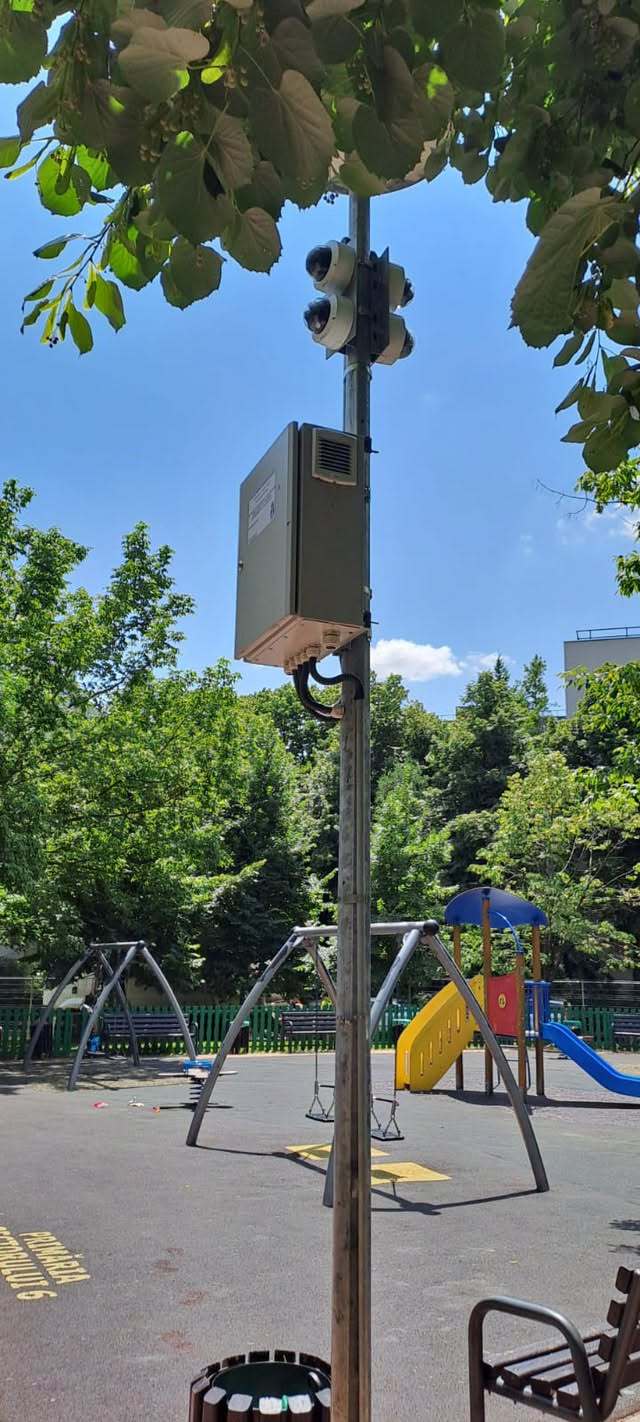 FOTO LISTA Big Brother la un alt nivel în București. Poliția Locală din Sectorul 6 a instalat camere video și boxe în diverse locuri și emite mesaje în timp real la încălcarea regulilor